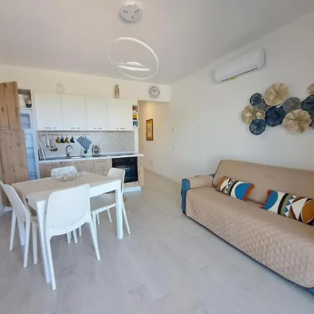 Splendido Con Piscina E Vista Mare Кастельсардо